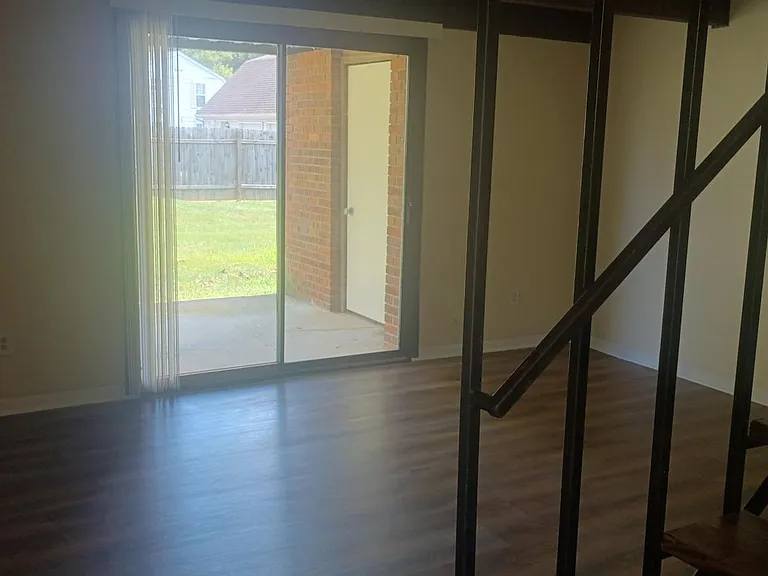 1235 Nadine Dr — Photo 10