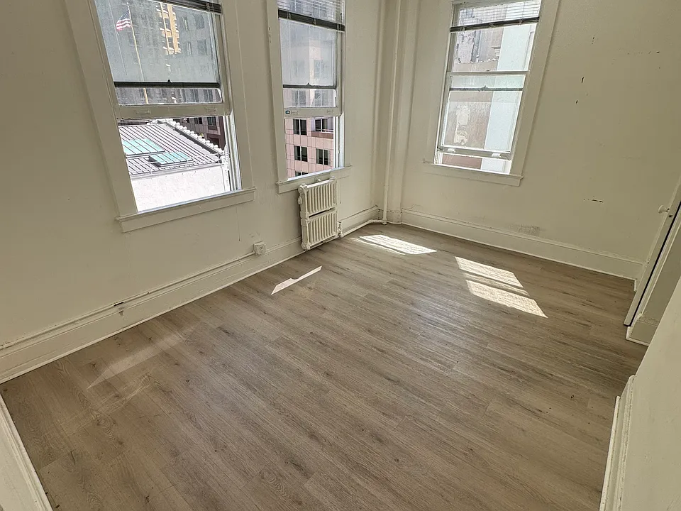 11 Belden Pl