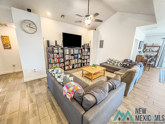 4th image of 2907 N Del Sol Cir
