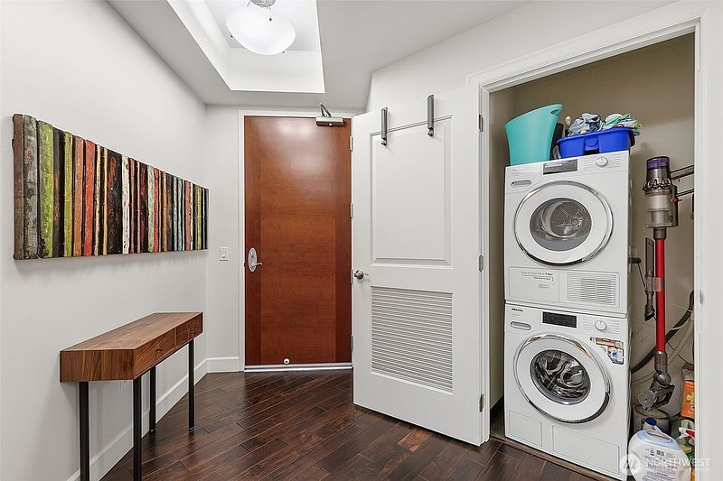 3rd image of 1920 4th Avenue #509