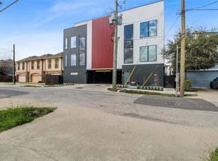 5614 Larkin #D, Houston, TX 77007