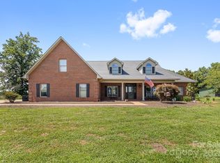 120 Leatherwood Dr, Statesville, NC 28625