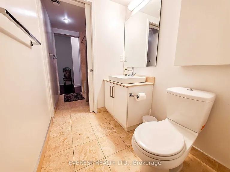 12 York St #4110 — Photo 4