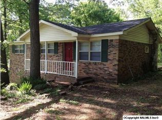 1617 Woodmont St SW, Hartselle, AL 35640