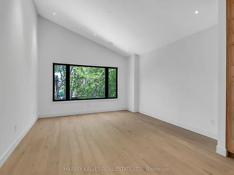 172 Cameron Ave — Photo 29