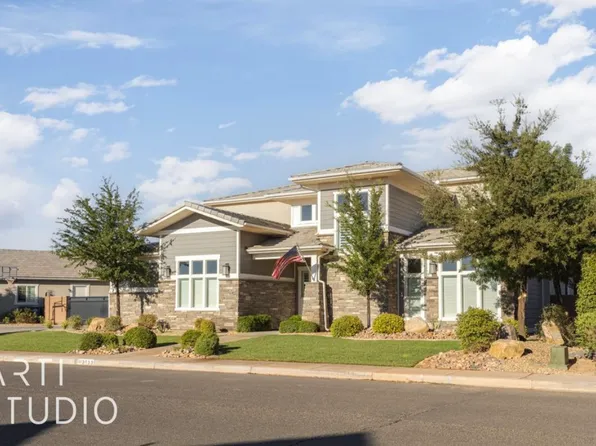 3933 S Steeplechase Rd, Washington, UT 84780