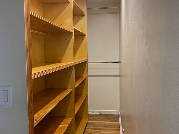 3rd image of 2522 Bath Ave