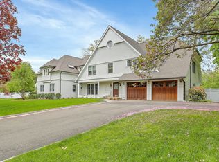 38 Benjamin St, Old Greenwich, CT 06870