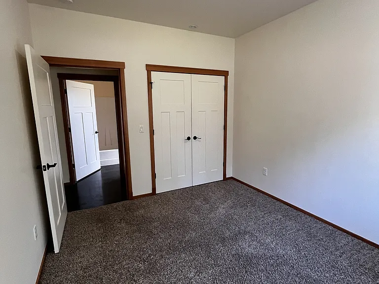 251 W Berry Ridge Rd — Photo 21