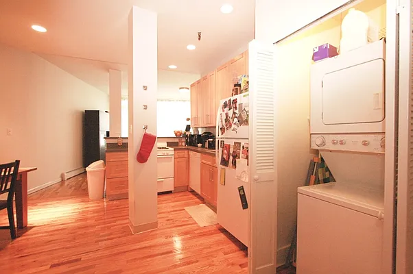 Rented by R New York | media 21