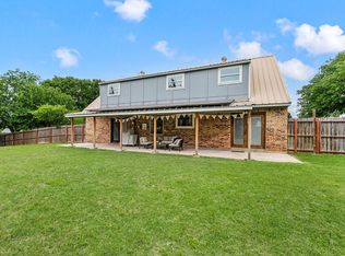 404 Brookview Dr, Decatur, TX 76234
