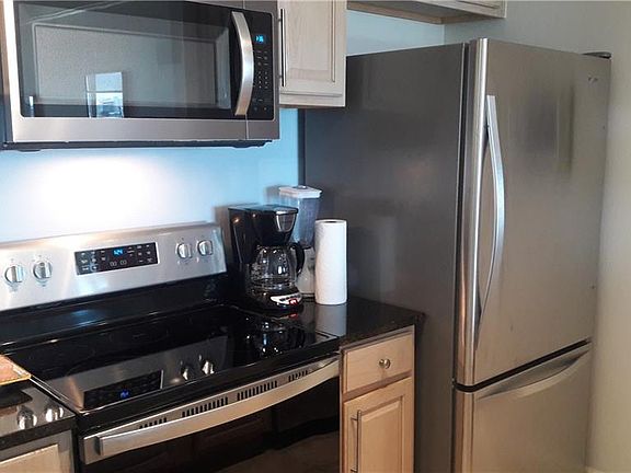 3rd image of 750 N Tamiami Trl Unit 614
