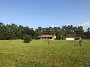 11 Glenn Ct, Carriere, MS 39426
