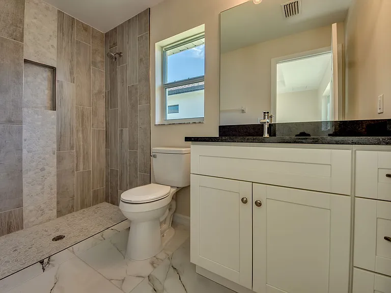 3419-3421 SW 15th Pl — Photo 26