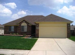 51772 Mahican Dr, Macomb, MI 48042