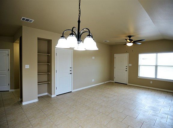 4th image of 4306 Ivory Ln