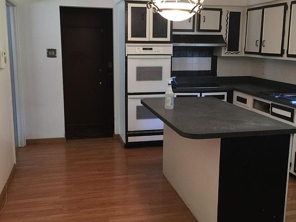 4th image of 12415 Landau Dr