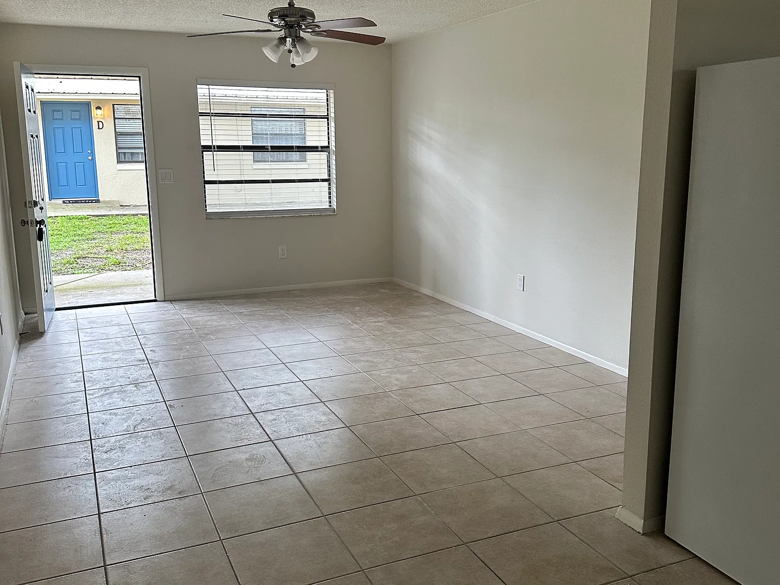 1 bed, 900 sqft, $900 — Photo 1