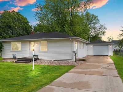 1143 Badger St, Green Bay, WI, 54303