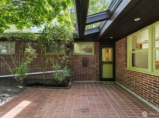 7300 47th Ave NE, Seattle, WA 98115