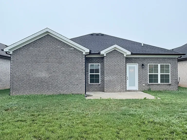 1212 Shallowford St — Photo 16