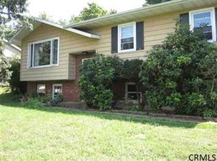 16 Holland Ln, Castleton, NY 12033