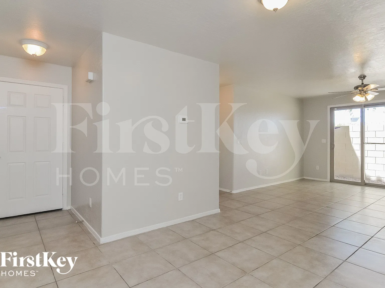 3 bed, 2.5 bath, 1375 sqft, $1,825 — Photo 4