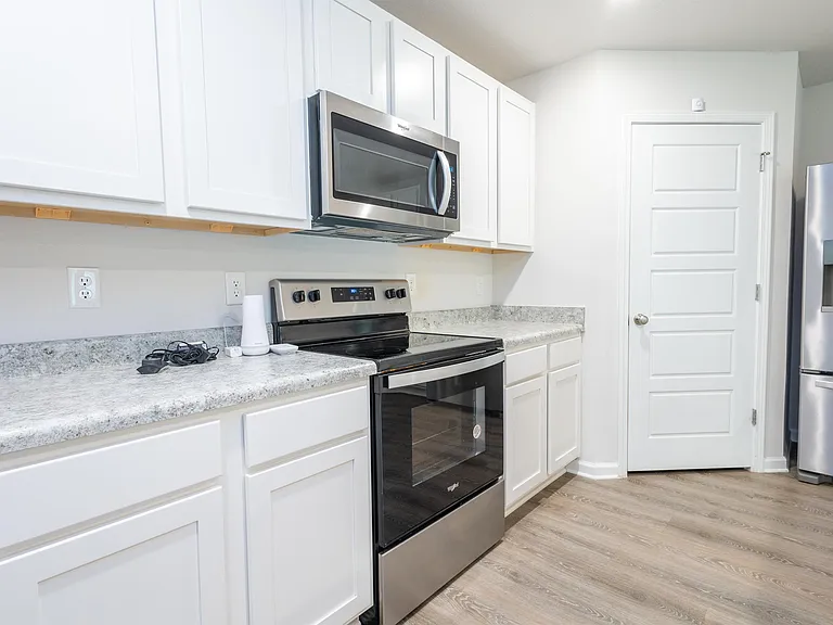 975 Lovebird Ct — Photo 14
