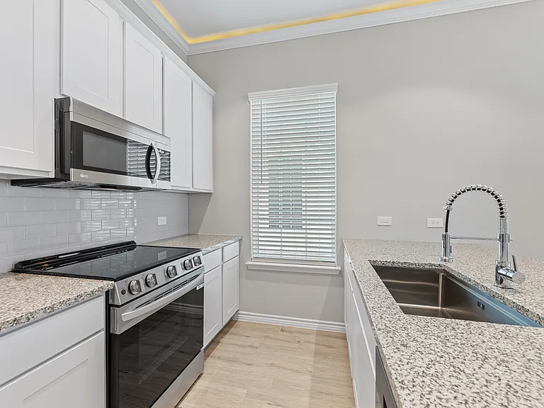 Audra Townhomes — Photo 44
