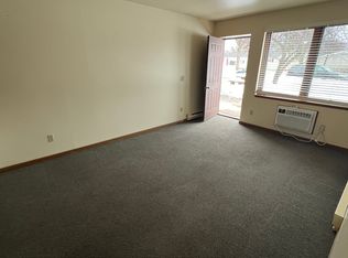 503 7th St #6, Baraboo, WI 53913