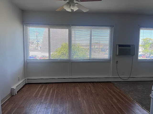 2 bed, $2,000 — Photo 3
