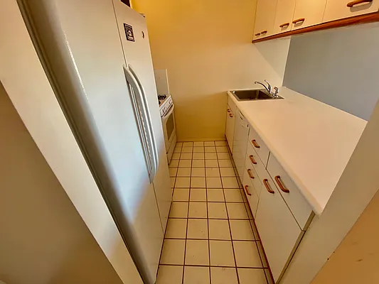 Sold by Corcoran | media 28