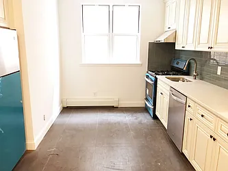 Rented by NY Space Finders Inc.