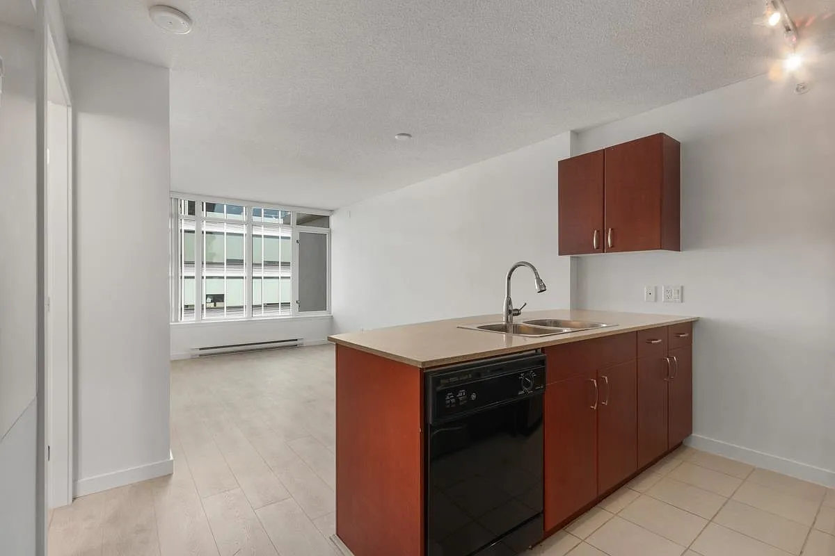 1 bed, 525 sqft, $2,450 — Photo 1