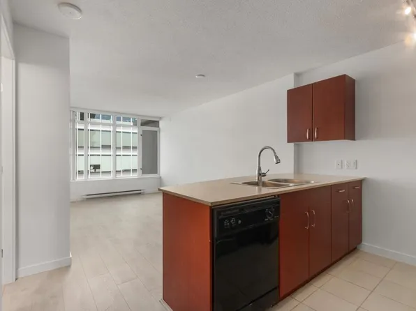 610 Granville St #2606, Vancouver, BC V6C 3T3
