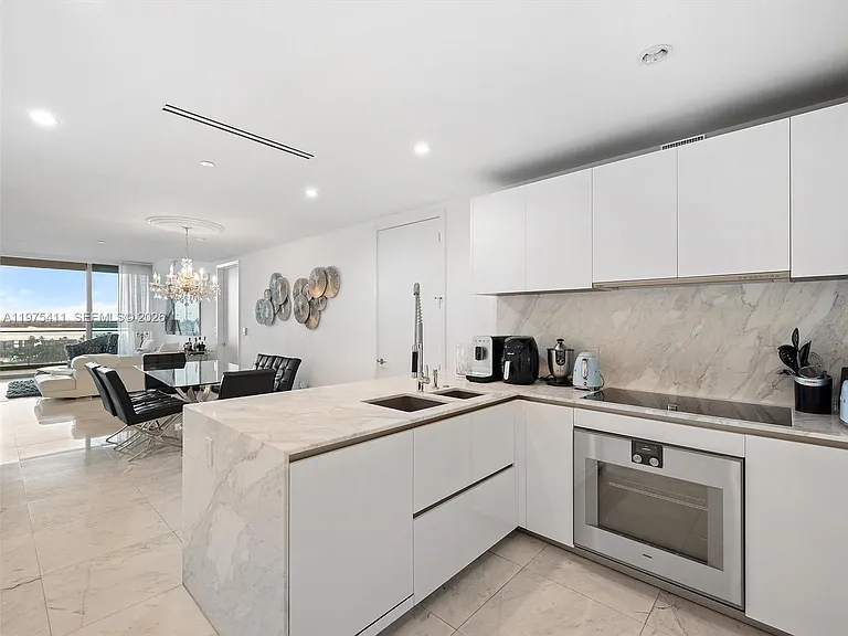 10203 Collins Ave #1105 — Photo 9