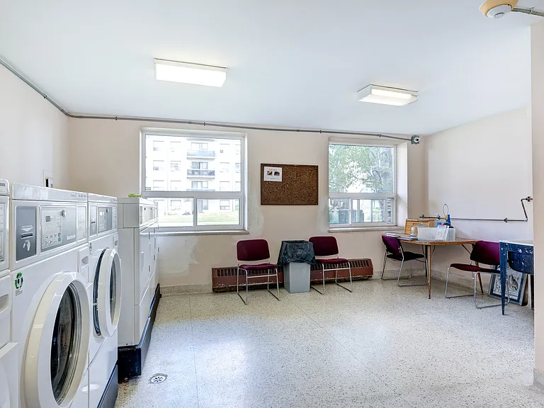 385 Gibb St — Photo 28
