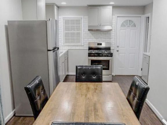 5th image of 116 Campbell St