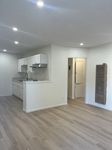 1813 Yosemite Dr #2 Photo 1