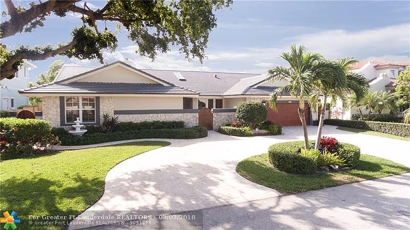 1st image of 948 Dogwood Dr