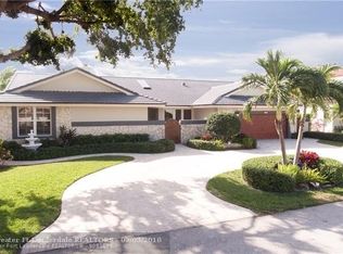 948 Dogwood Dr, Delray Beach, FL 33483