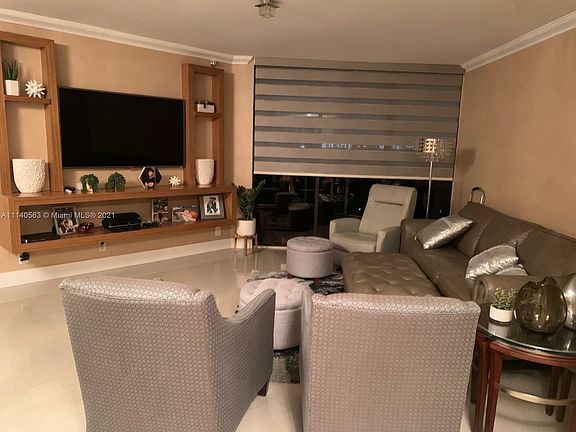 2nd image of 3610 Yacht Club Dr APT 711