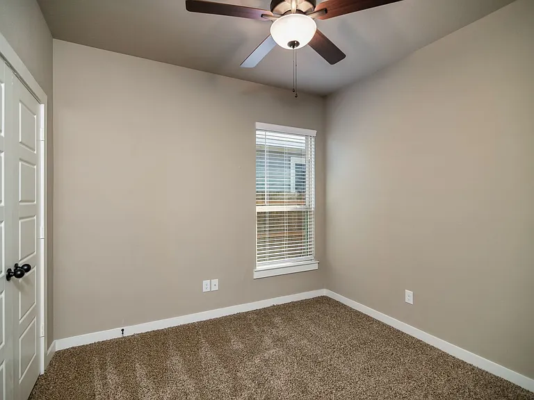 621 Fallow Dr — Photo 17