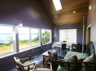 10352 SW Cowan Rd, Vashon, WA 98070