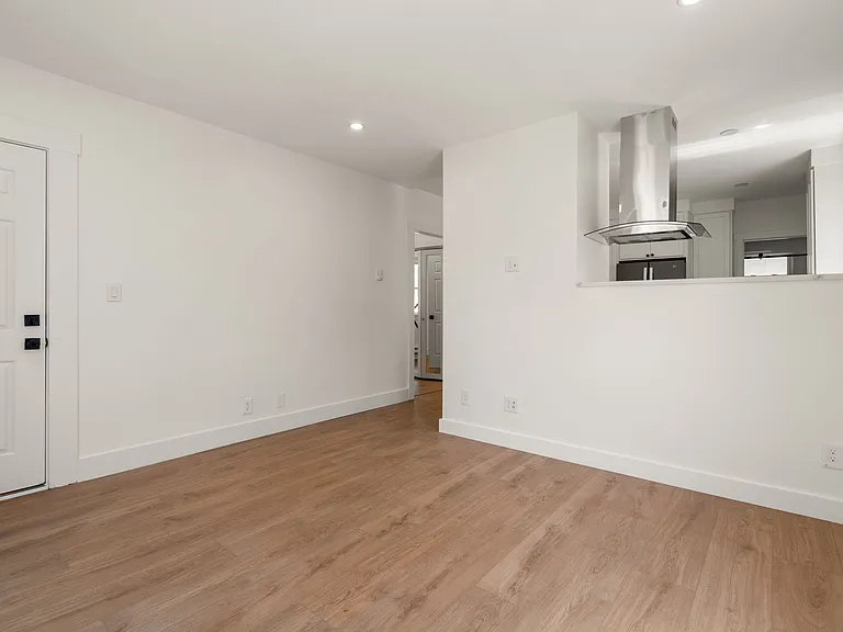 35 Wardwell Ave #1 — Photo 7