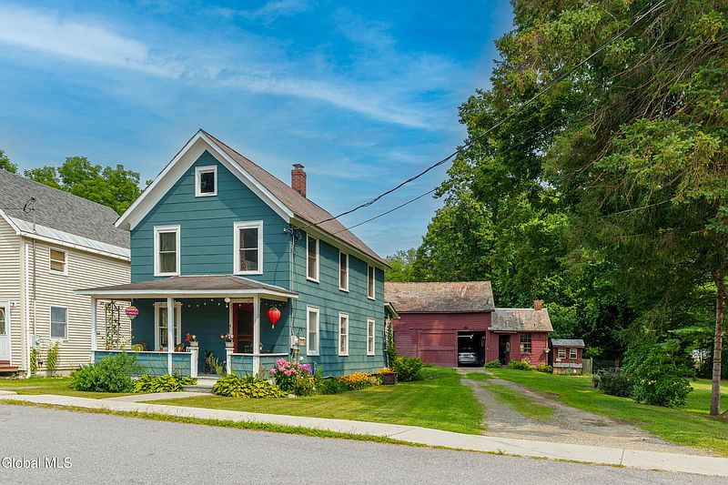 2nd image of 4 Washington Street