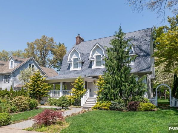 189 Park Ave, Leonia, NJ 07605
