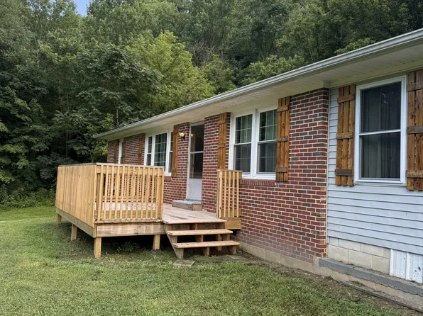 2625 Wartrace Hwy, Pleasant Shade, TN 38588