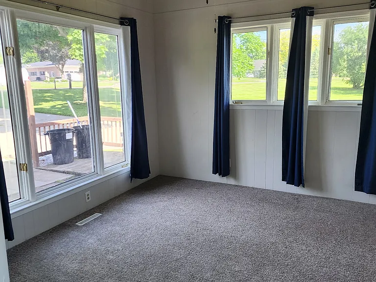 2437 River Rd #1 — Photo 5