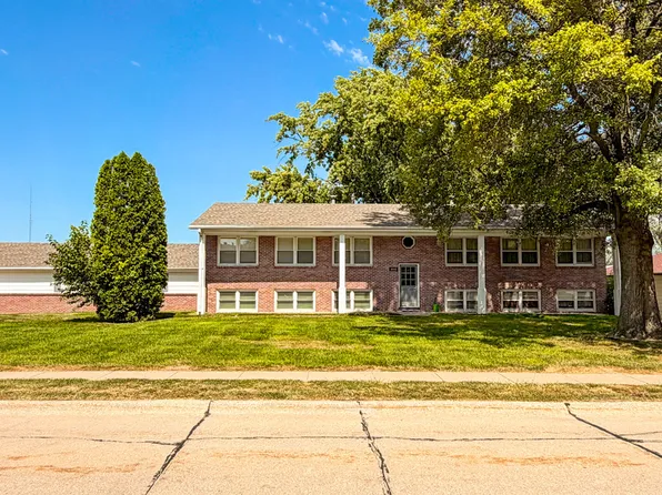 8518 Monroe St APT 4, Omaha, NE 68127